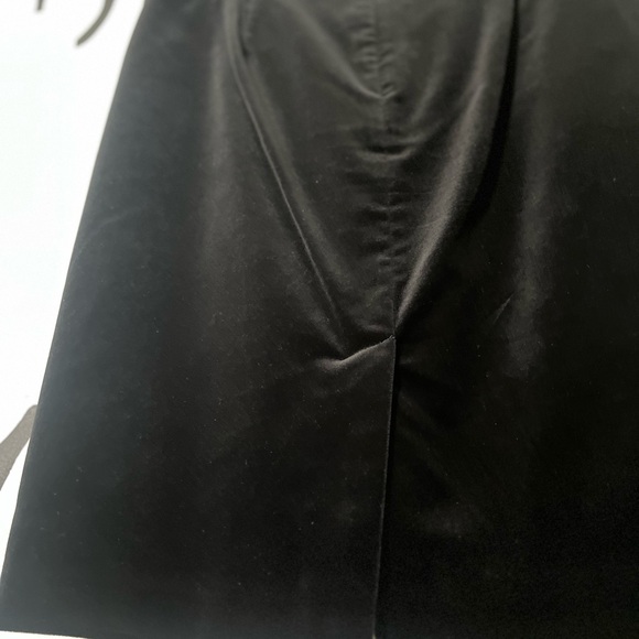 Banana Republic Black Pencil Skirt - Picture 4 of 11